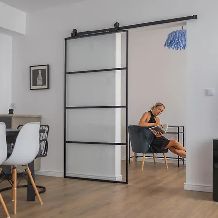 Glow - Wrzeszcz Loft, Space & Comfy